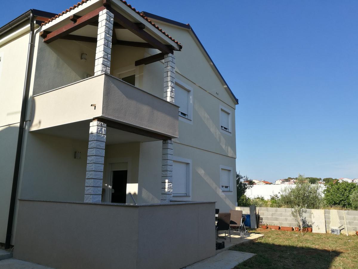 Apartman Maxim Lägenhet Pula Exteriör bild